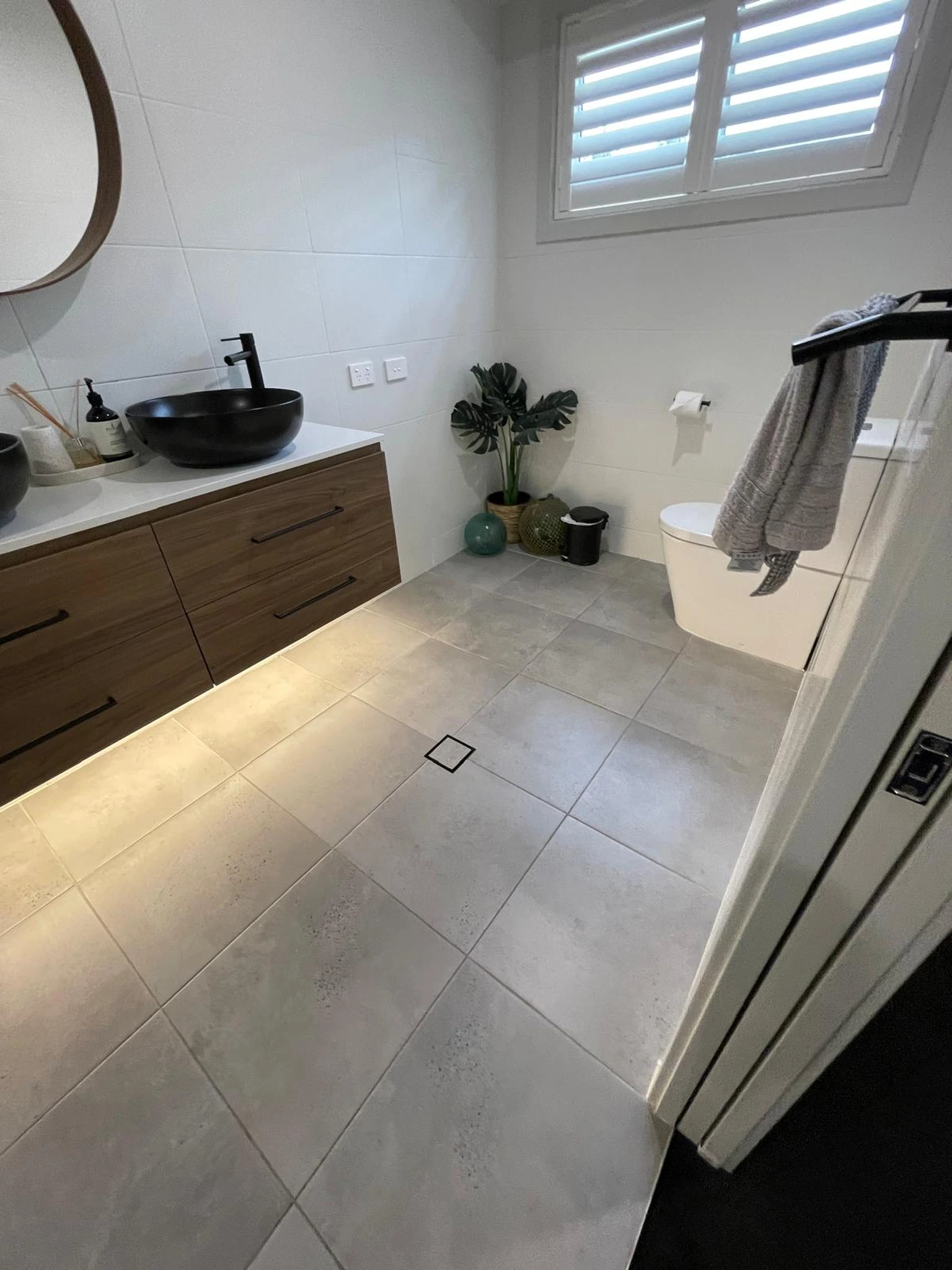 Elegant bathroom after Starshine cleaning